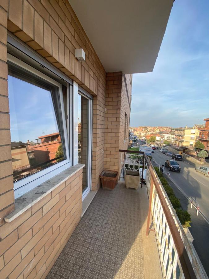 Апартаменты Viriamo House Roma Ачилия Экстерьер фото